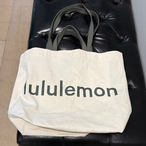 lululemon athletica Cream and Gray Tote